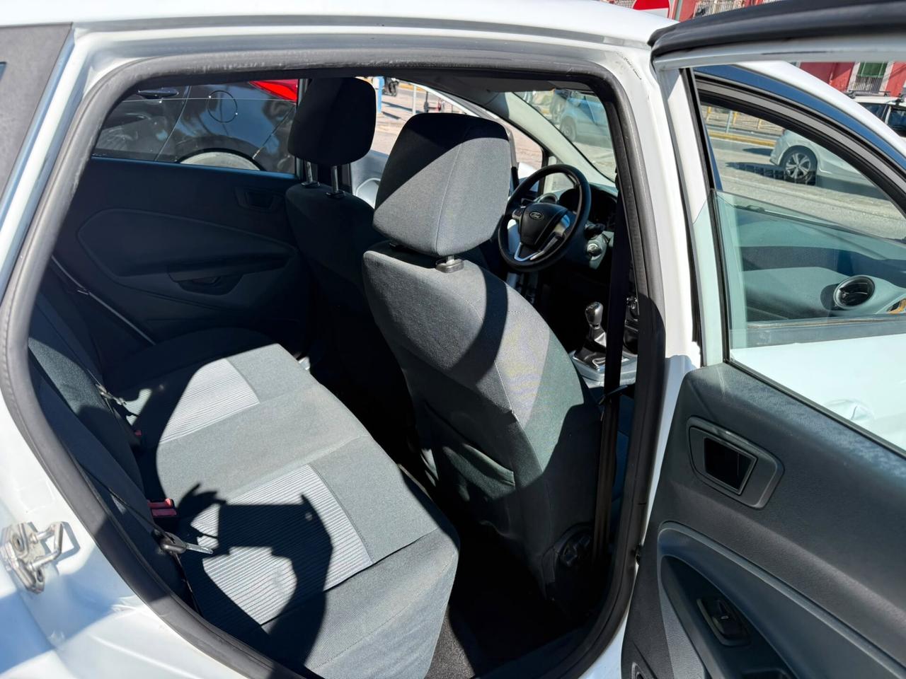 Ford Fiesta 1.4 TDCi 70CV Titanium