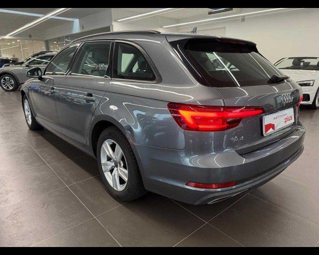 AUDI A4 Avant 35 TDI S tronic Business