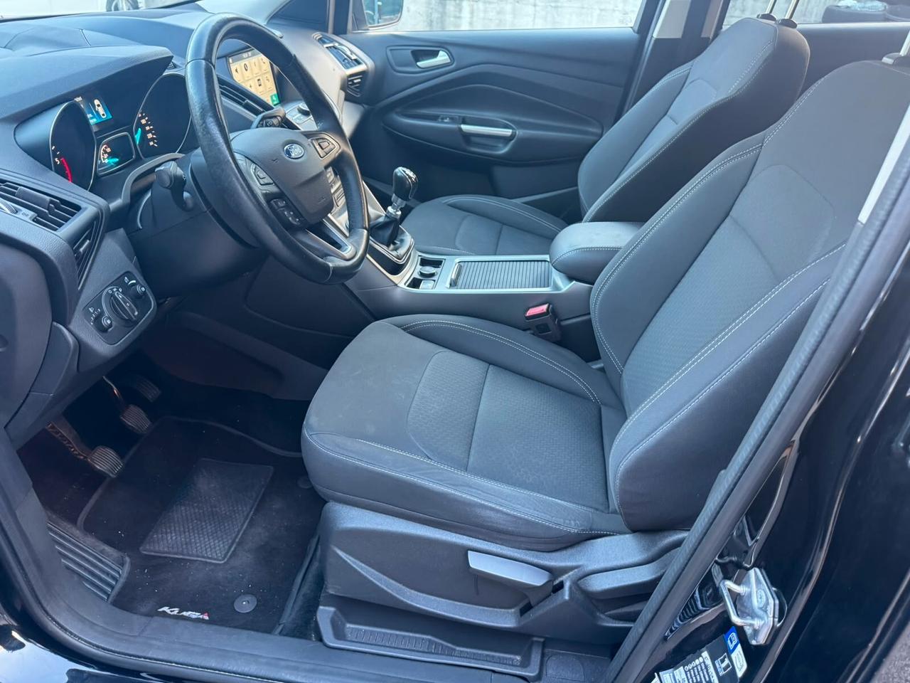 Ford Kuga 1.5 TDCI 120 CV S&S 2WD Titanium