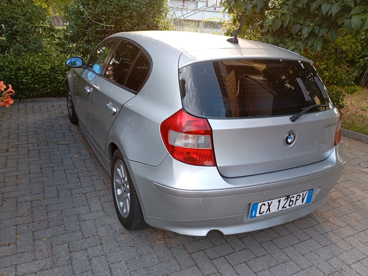 Bmw 120 120d cat 5 porte Attiva Navigatore Satellitare