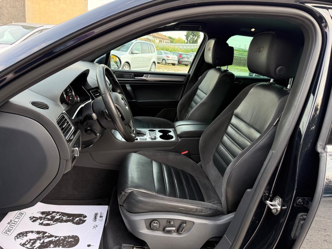 Volkswagen Touareg 3.0 TDI 262 CV R-Line