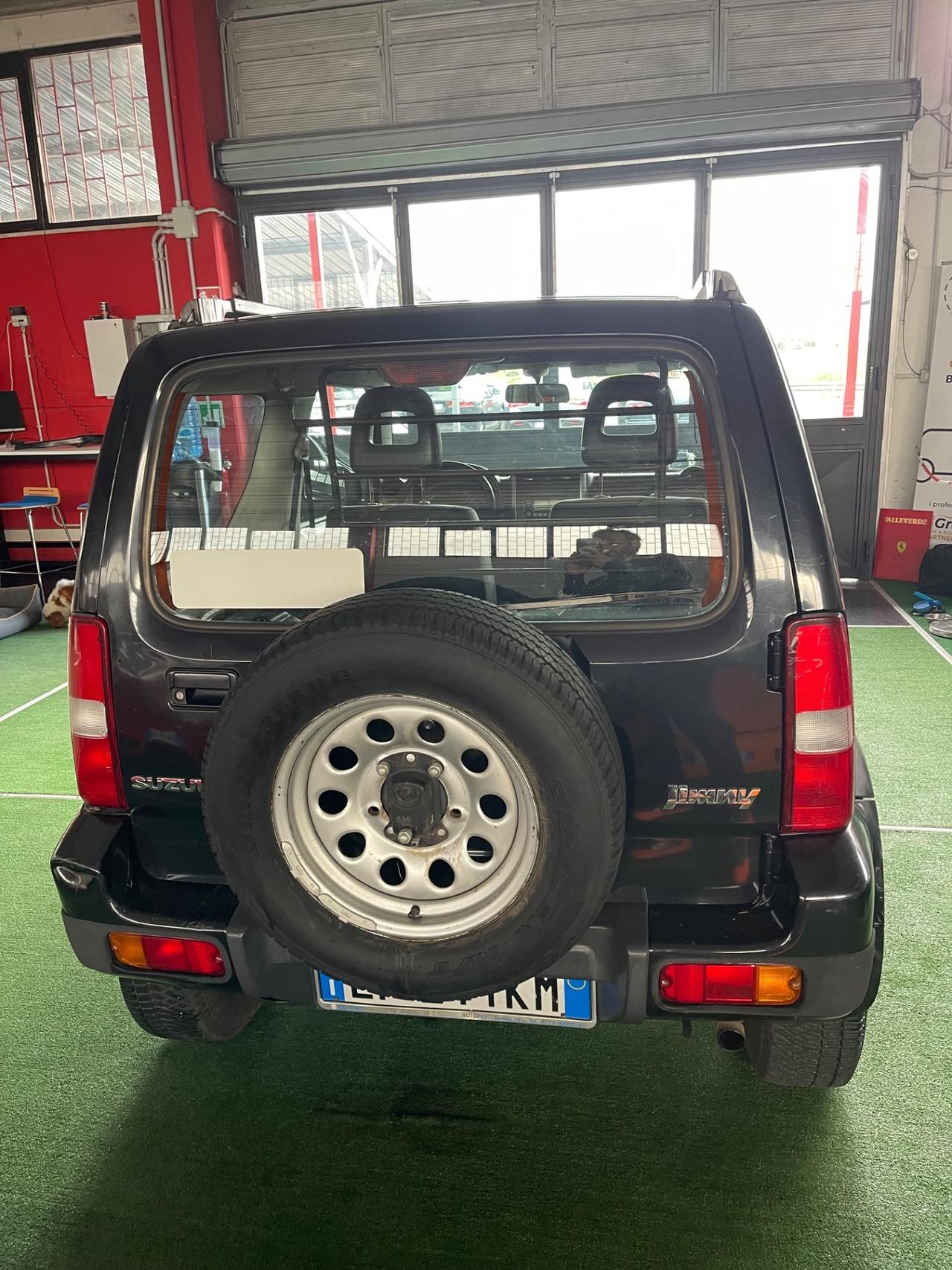 Suzuki Jimny 1.5 DDiS 4WD Autocarro PERMUTE RATE