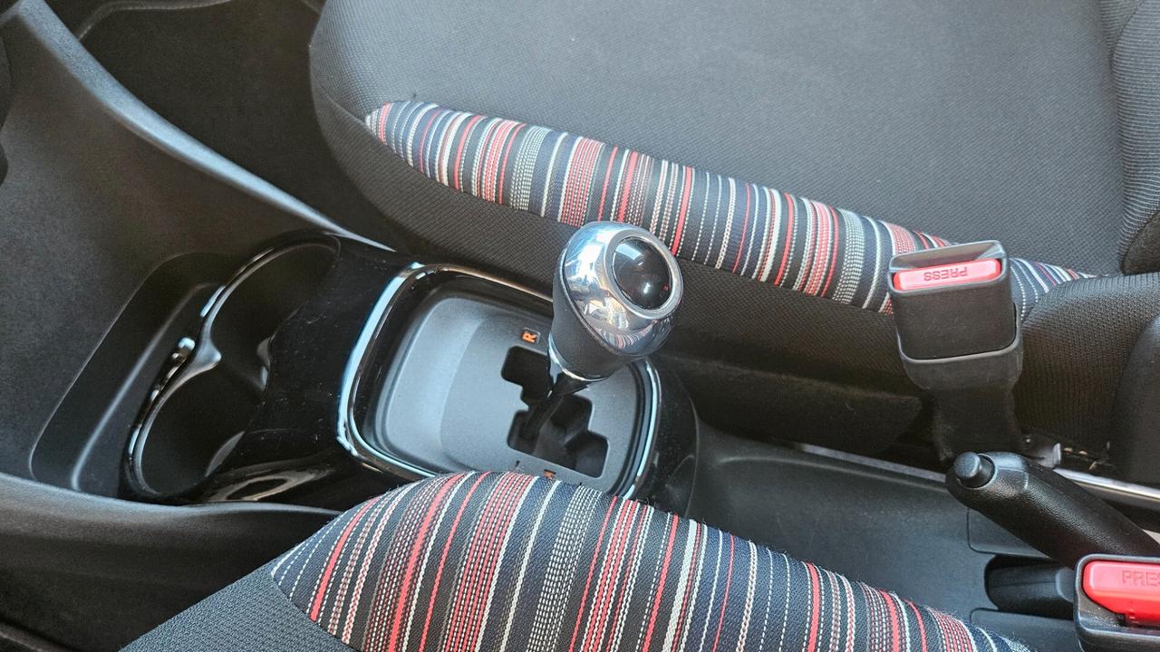 Citroen C1 5p 1.0 vti 72cv CAMBIO AUTO-CARPLAY