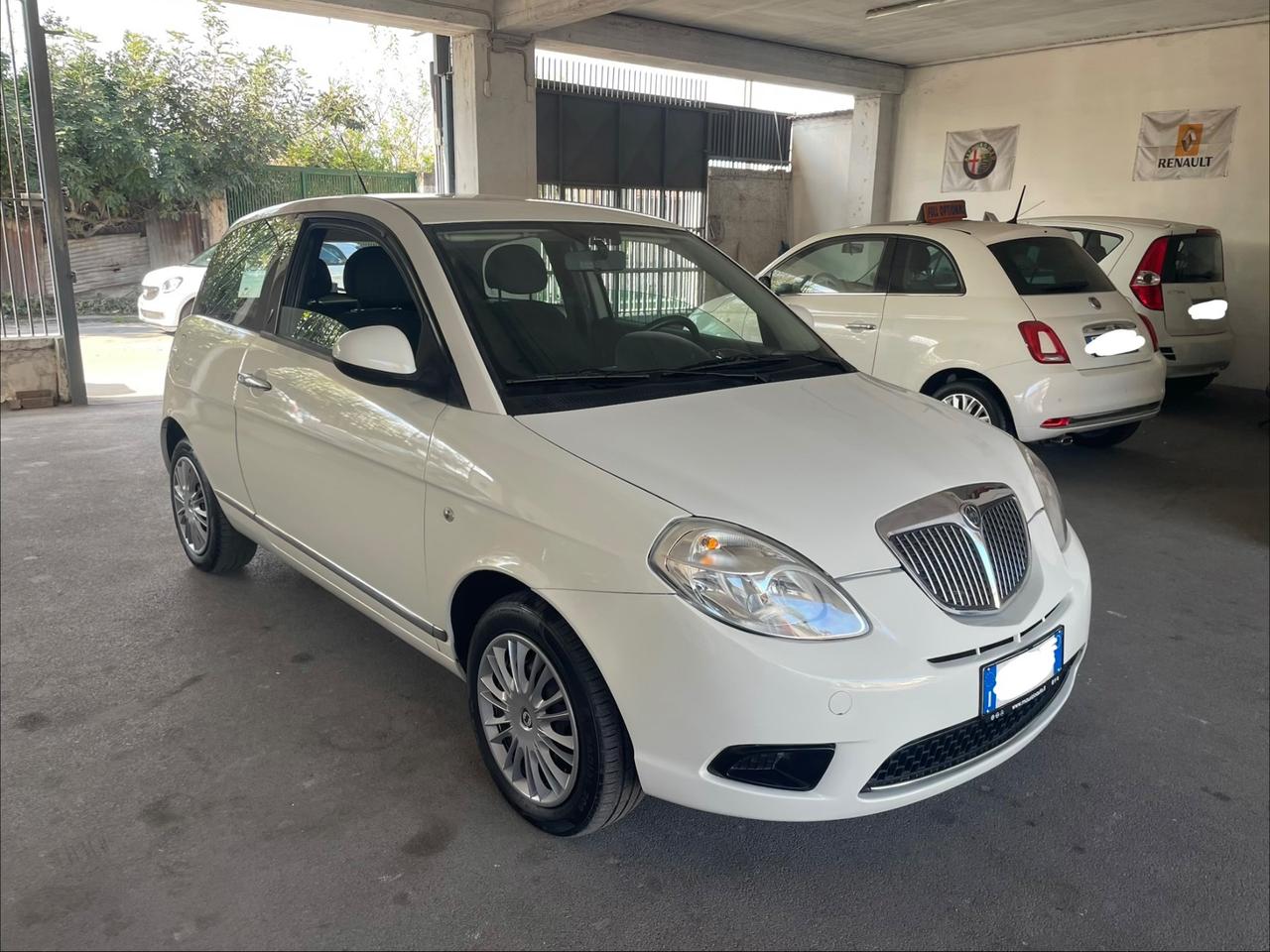 Lancia Ypsilon 1.2 69 CV neopatentati Silver Full provenienza dalla Toscana