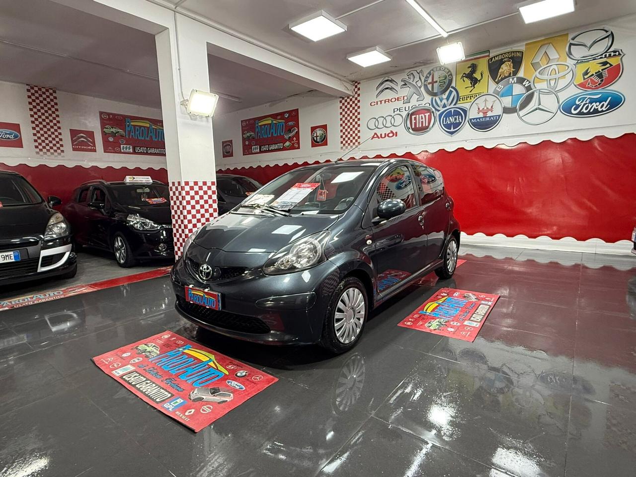 Toyota Aygo 1.0 68cv Connect - 2011