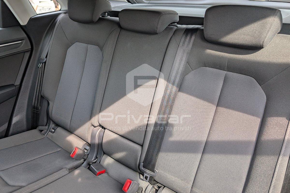 AUDI Q3 35 TDI S tronic