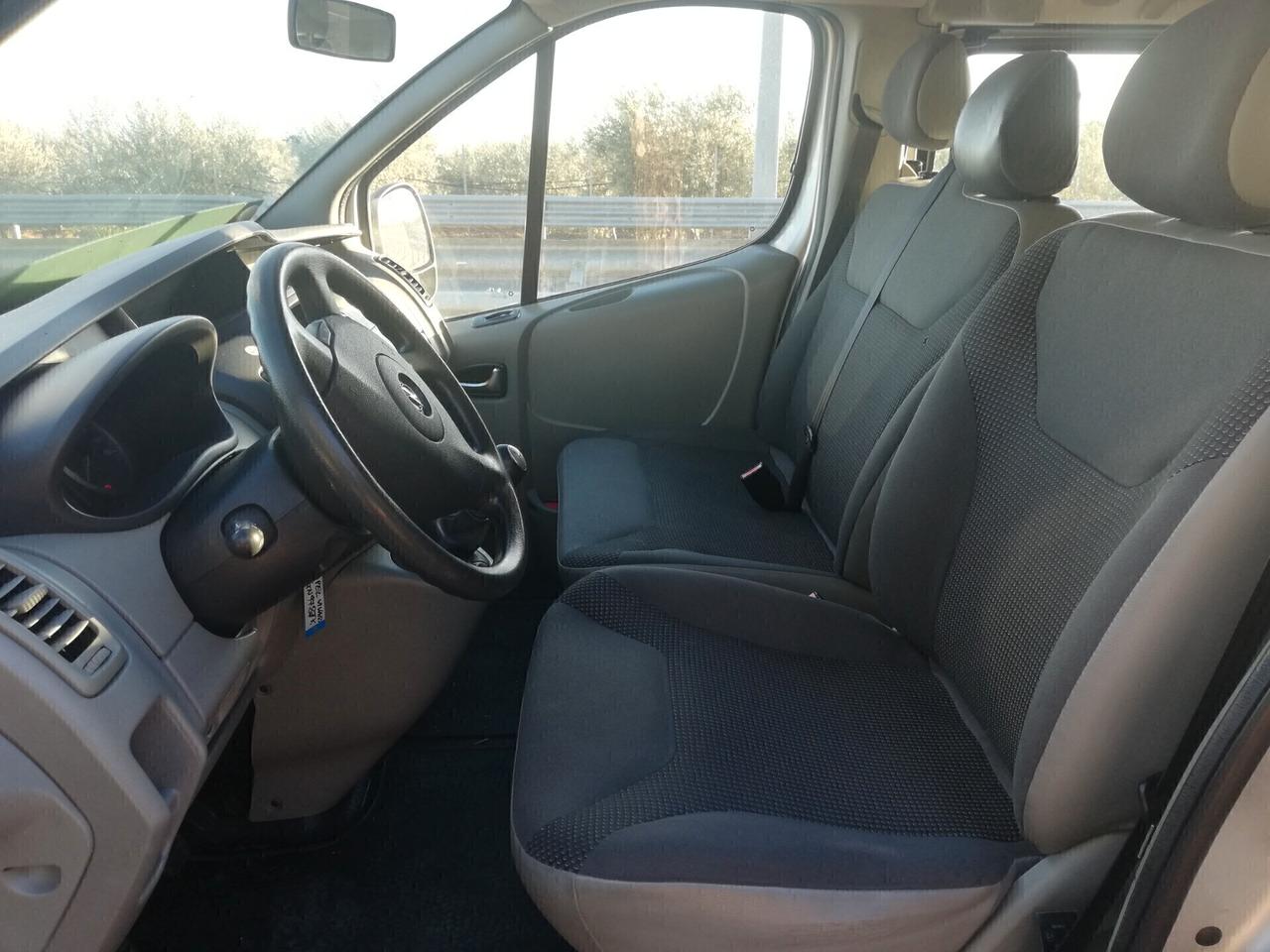 Opel Vivaro 9 posti