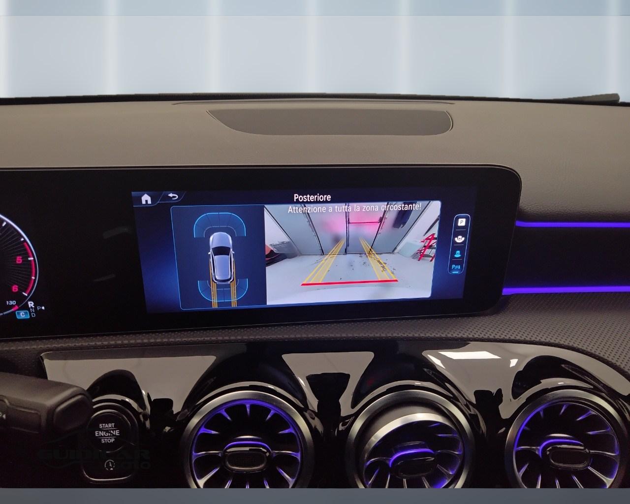 Mercedes-Benz Classe A - W177 2018 - A 180 d Premium auto