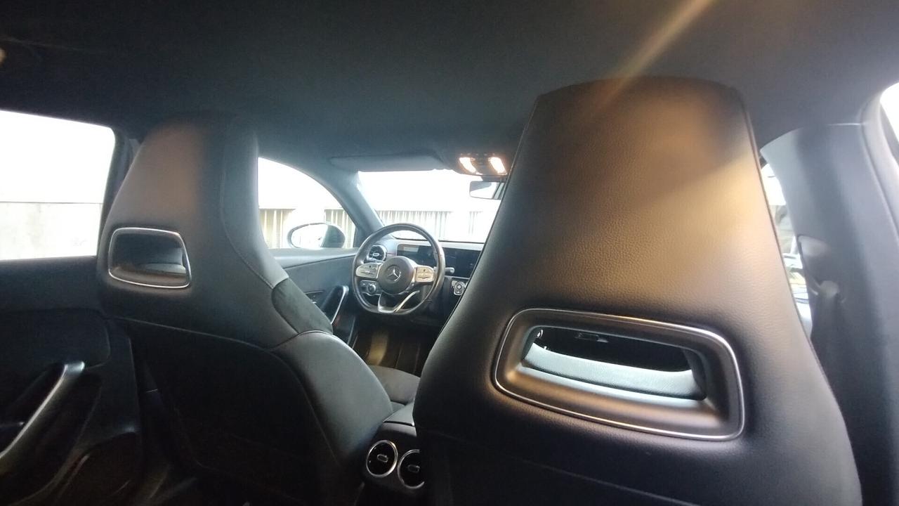 Mercedes-benz A 200 d Automatic Premium AMG LINE