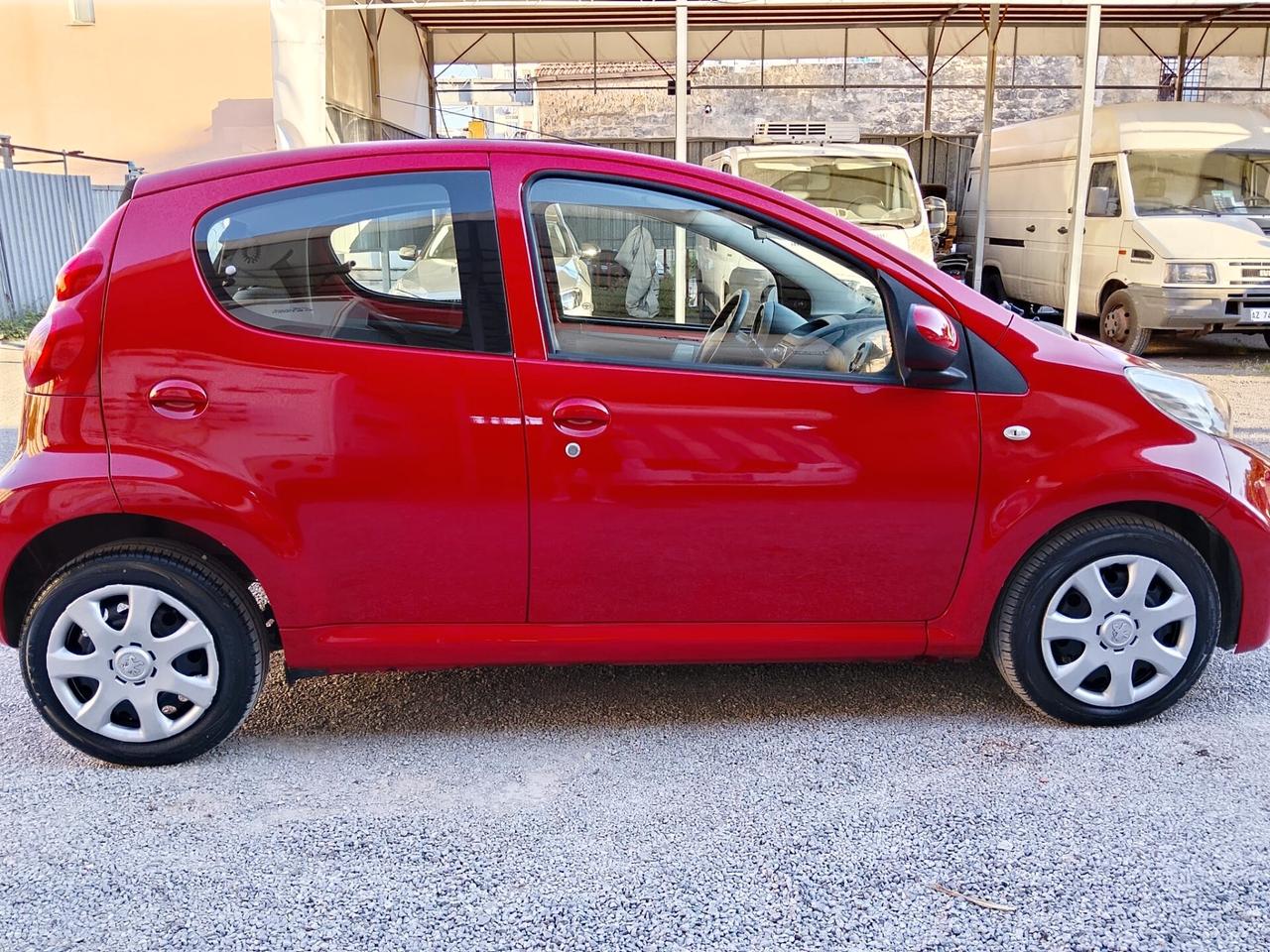Peugeot 107 1.0 68CV 5p. Desir 71.000km Unico proprietario