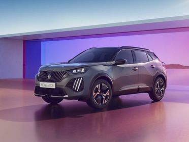 PEUGEOT 2008 Hybrid 145 e-DCS6 GT