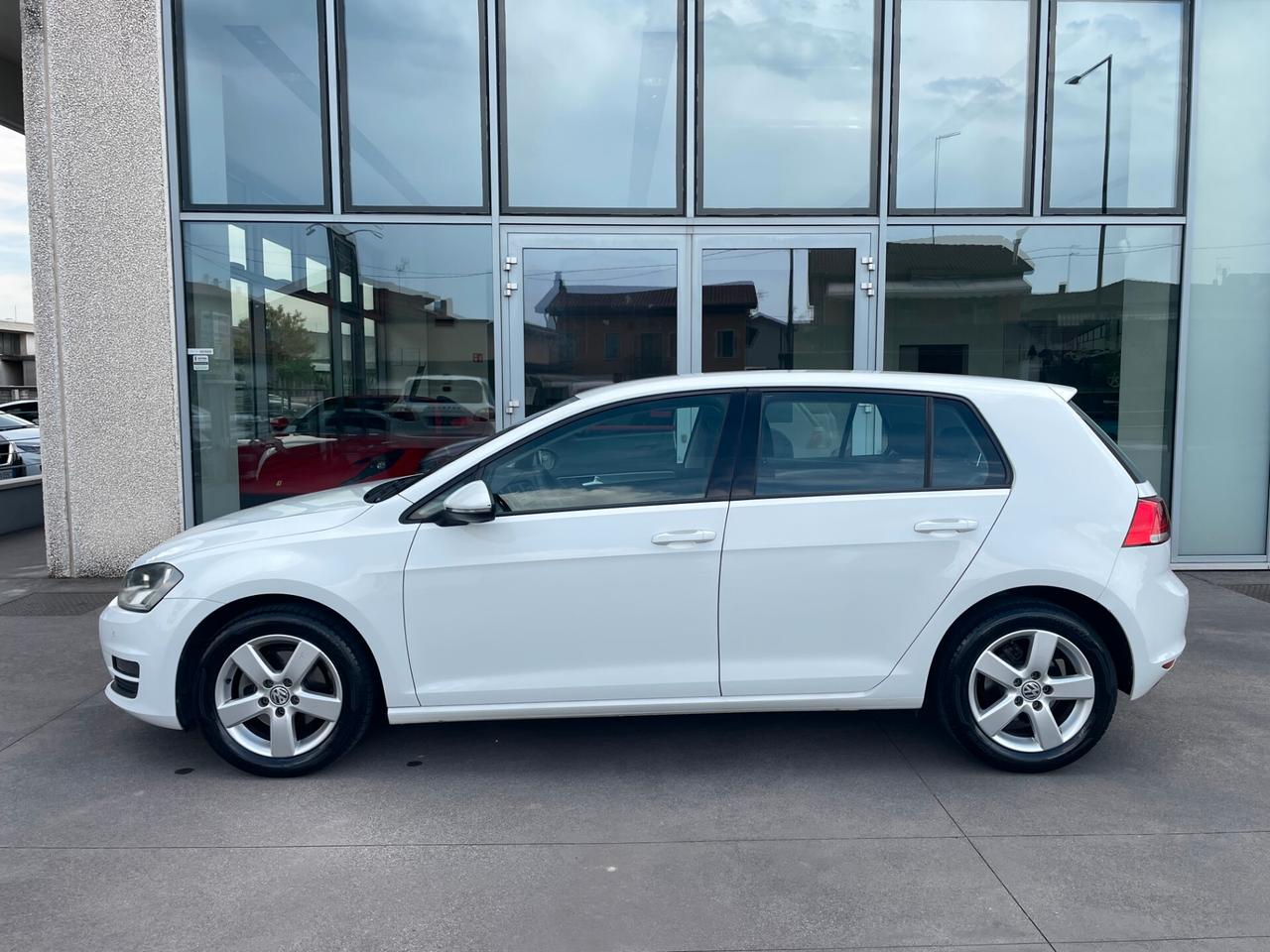 Volkswagen Golf 1.6 TDI 5p. Trendline BlueMotion Technology