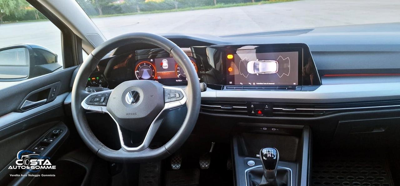volkswagen Golf VIII 2020 2.0 tdi 115cv ok Neopatentati