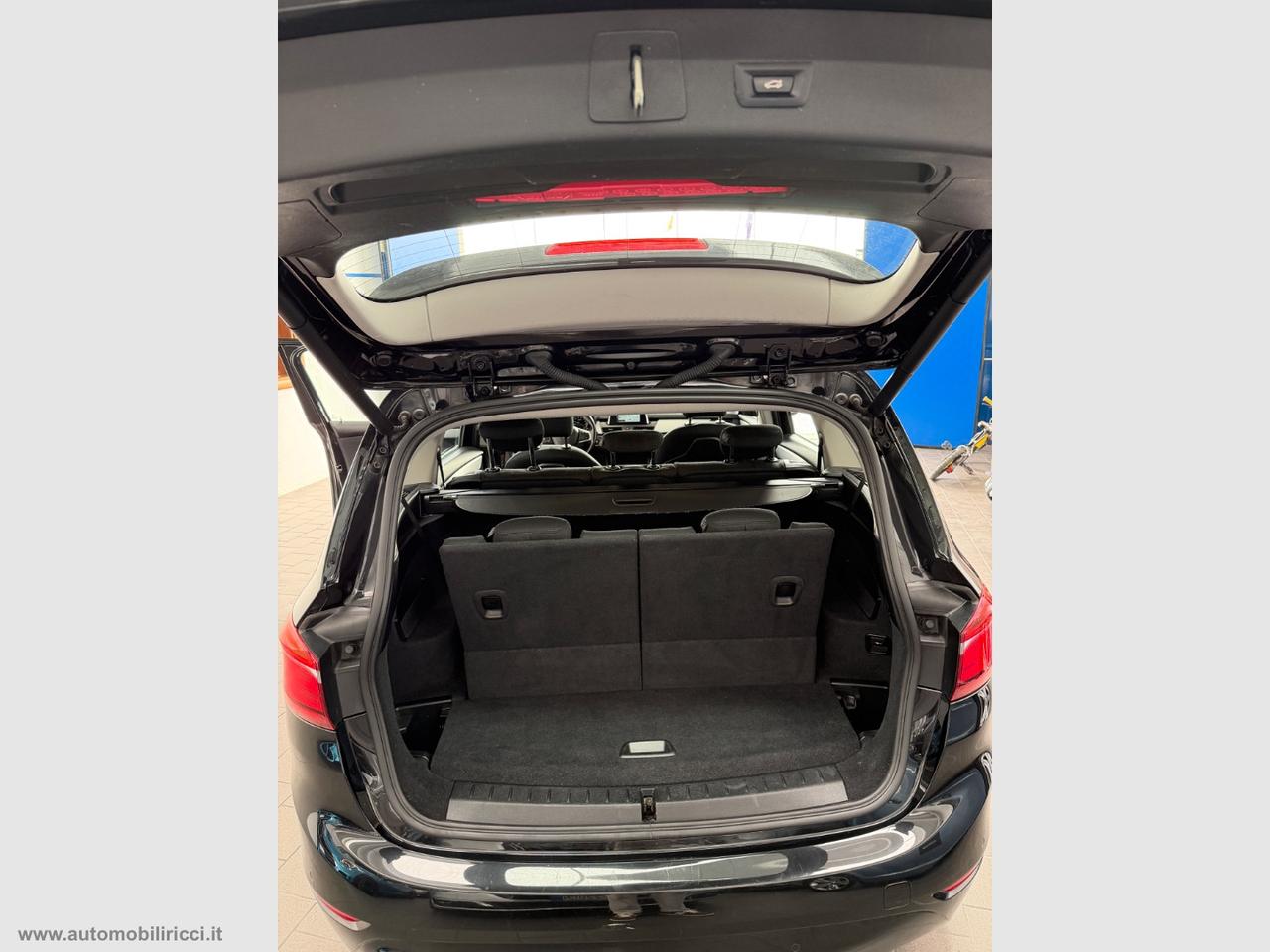 BMW 218i Gran Tourer 7 POSTI