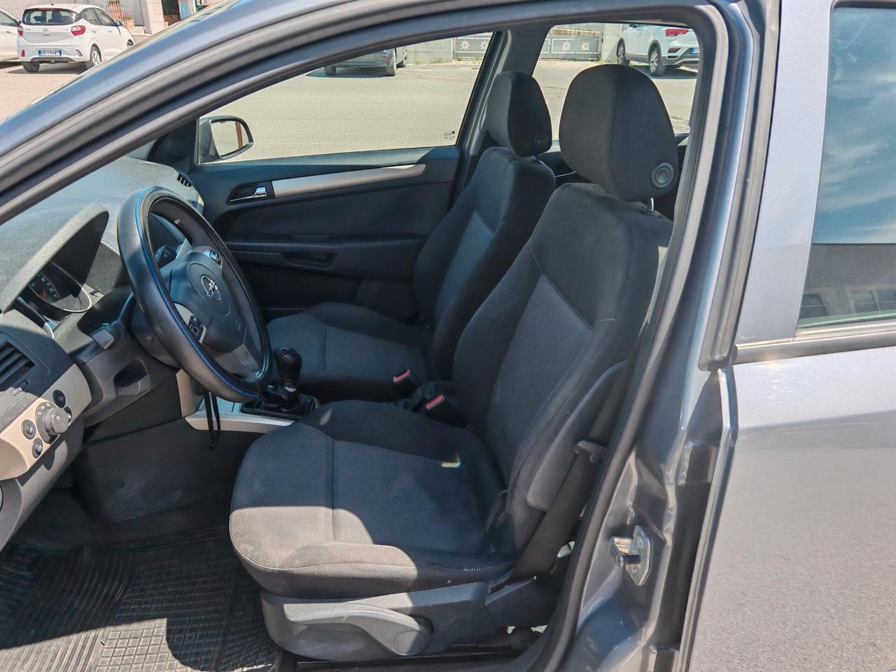 Opel Astra 1.3 CDTI 5 porte Club Unico proprietario