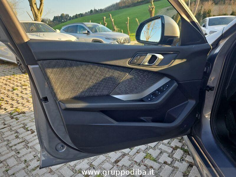 BMW Serie 1 F70 118d MSport Design auto