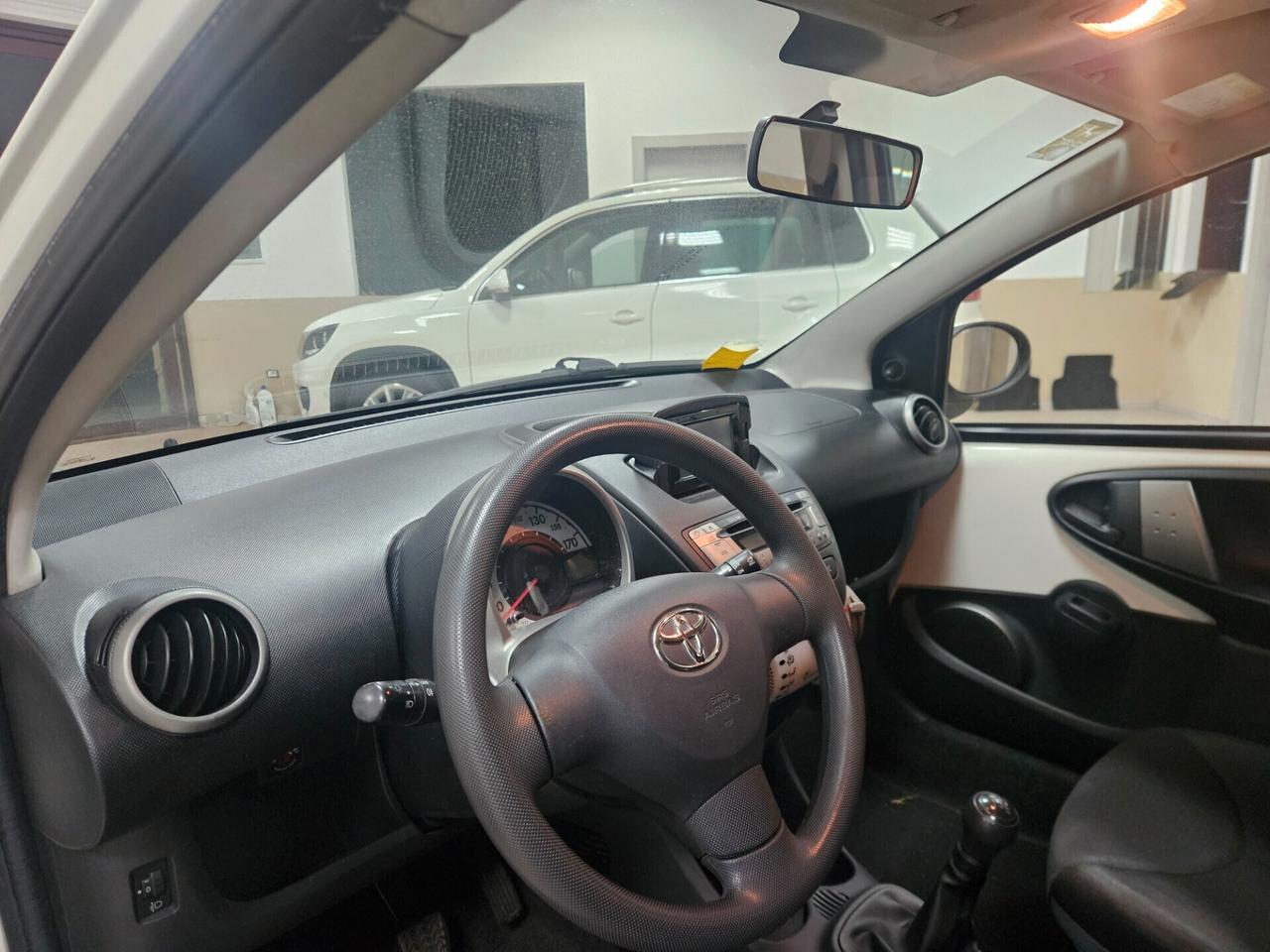 Toyota Aygo 1.0 12V VVT-i 5 porte Cool Soda Connect