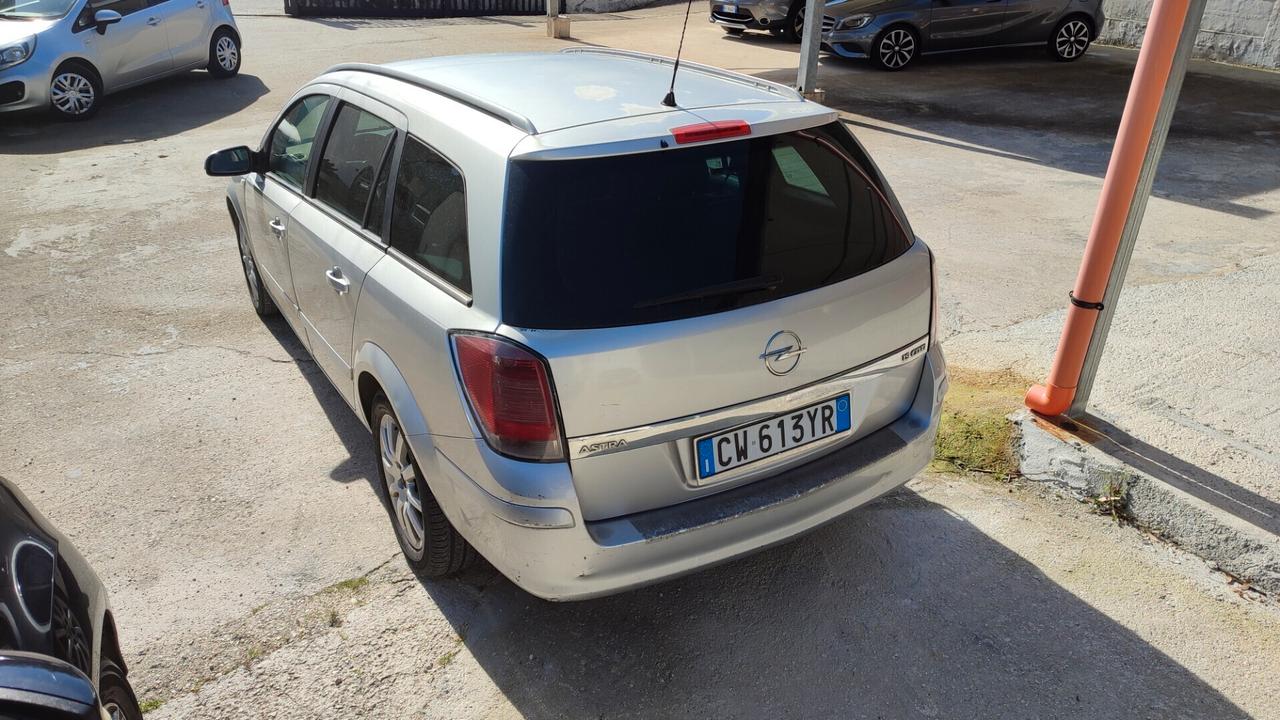 Opel Astra 1.7 CDTI 101CV Station Wagon Club