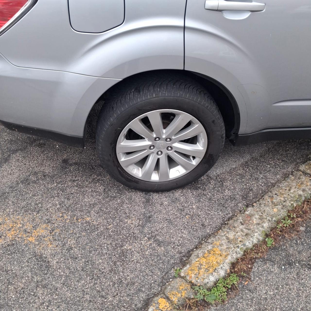 Subaru Forester 2.0 Comfort MT