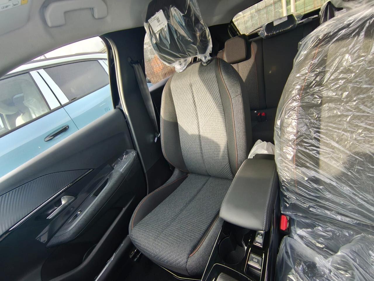 Peugeot 208 Hybrid 100 e-DCS6 BUSINESS