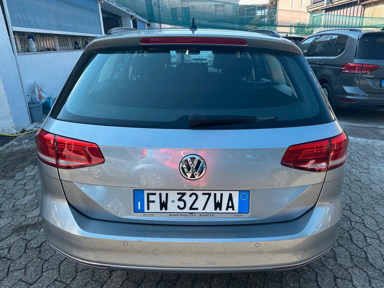 Volkswagen Passat Variant 1.6 TDI SCR DSG Business BMT