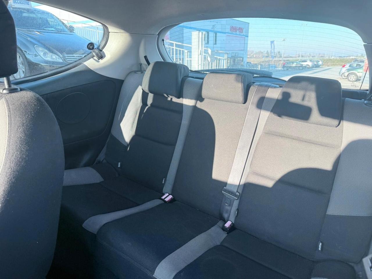 Peugeot 207 1.4 BENZINA 2006 NEOP.