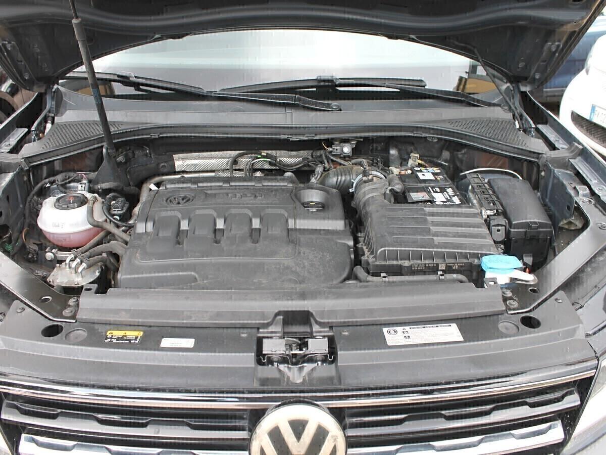 Volkswagen Tiguan 2.0 tdi 150cv DSG Navi PDC ADAS CRONO TAGLIANDI