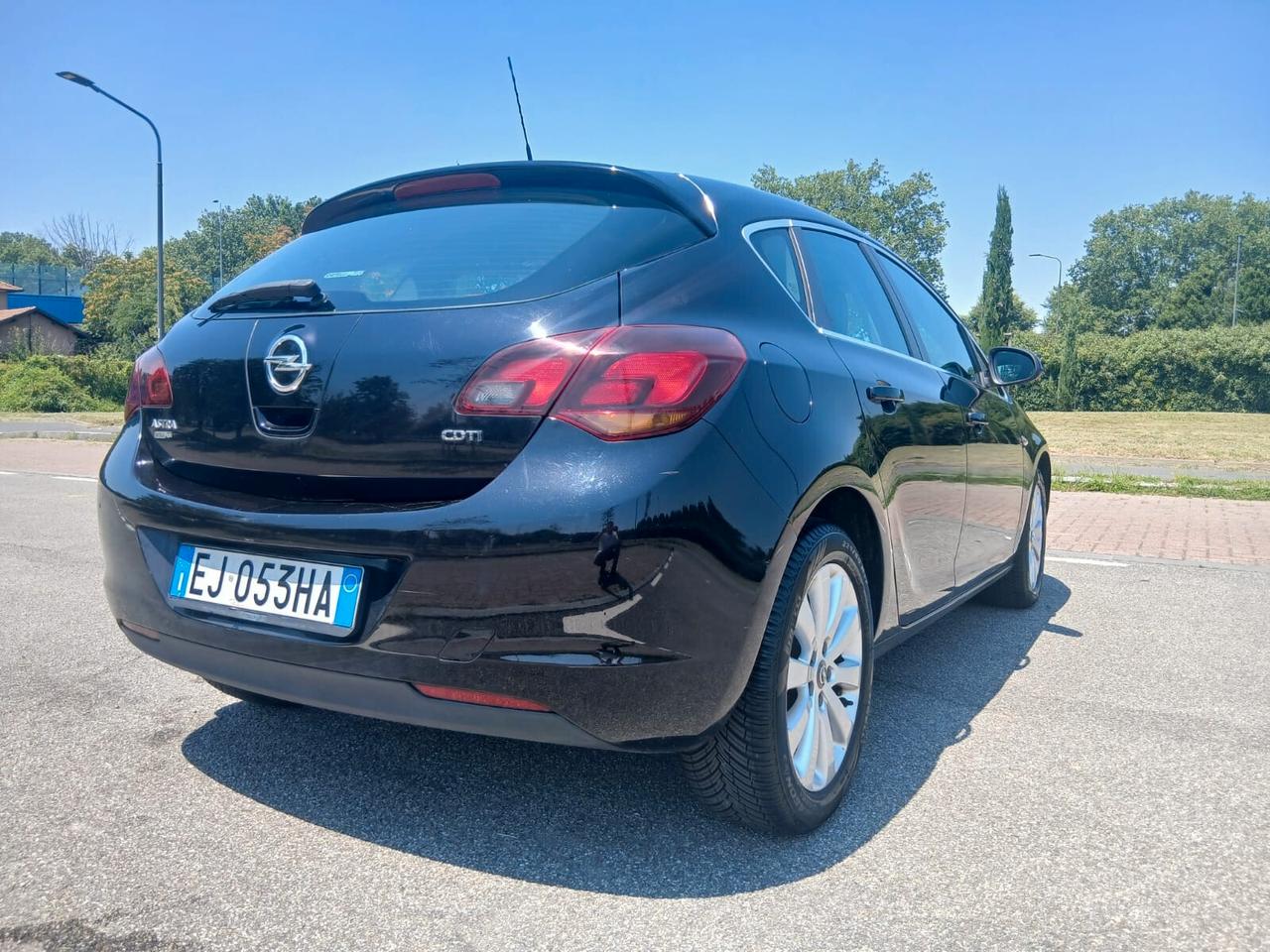 Opel Astra 1.7 CDTI 110CV 5 porte Cosmo