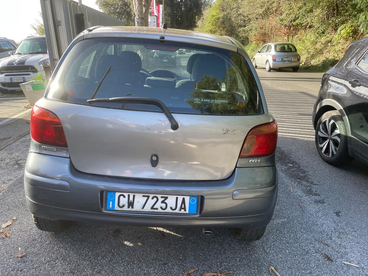 Toyota Yaris 1.3i 16V cat 5 porte Sol Blue