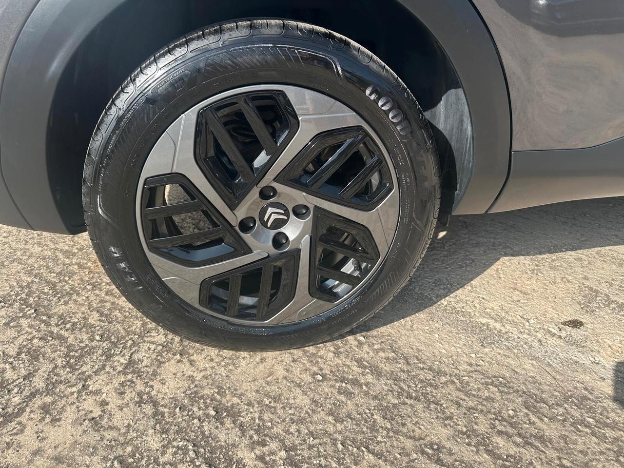 Citroen C4 Hybrid 136 e-DCS6 Plus