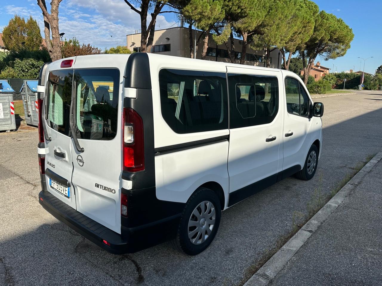 Opel Vivaro 1.6 Biturbo 9 posti Pulmino Finanziabile