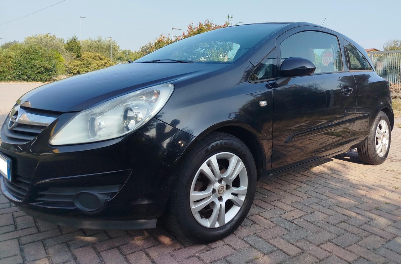 Opel Corsa 1.2 3 porte