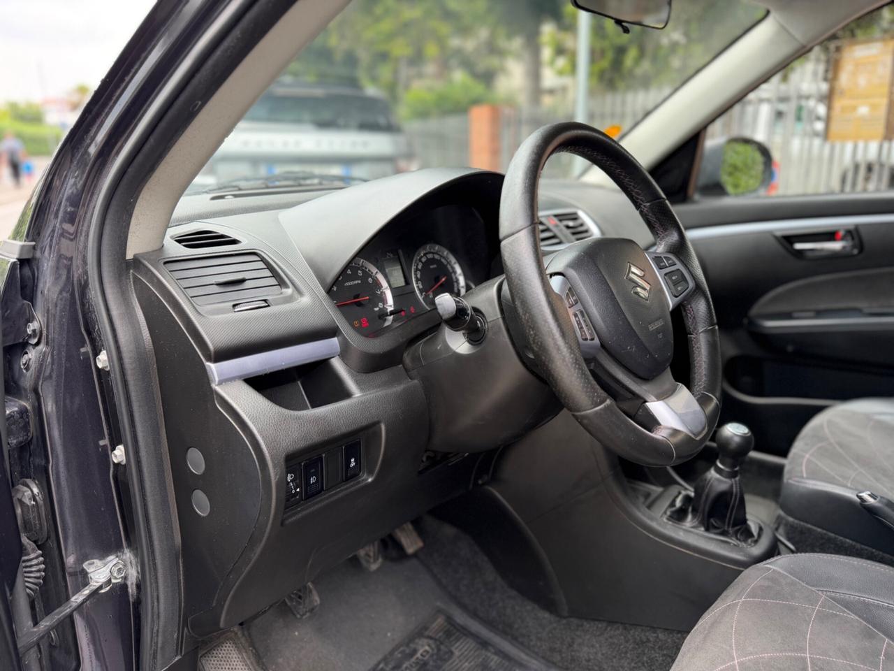 Suzuki Swift 1.2 VVT 5 porte Posh Limited Edition