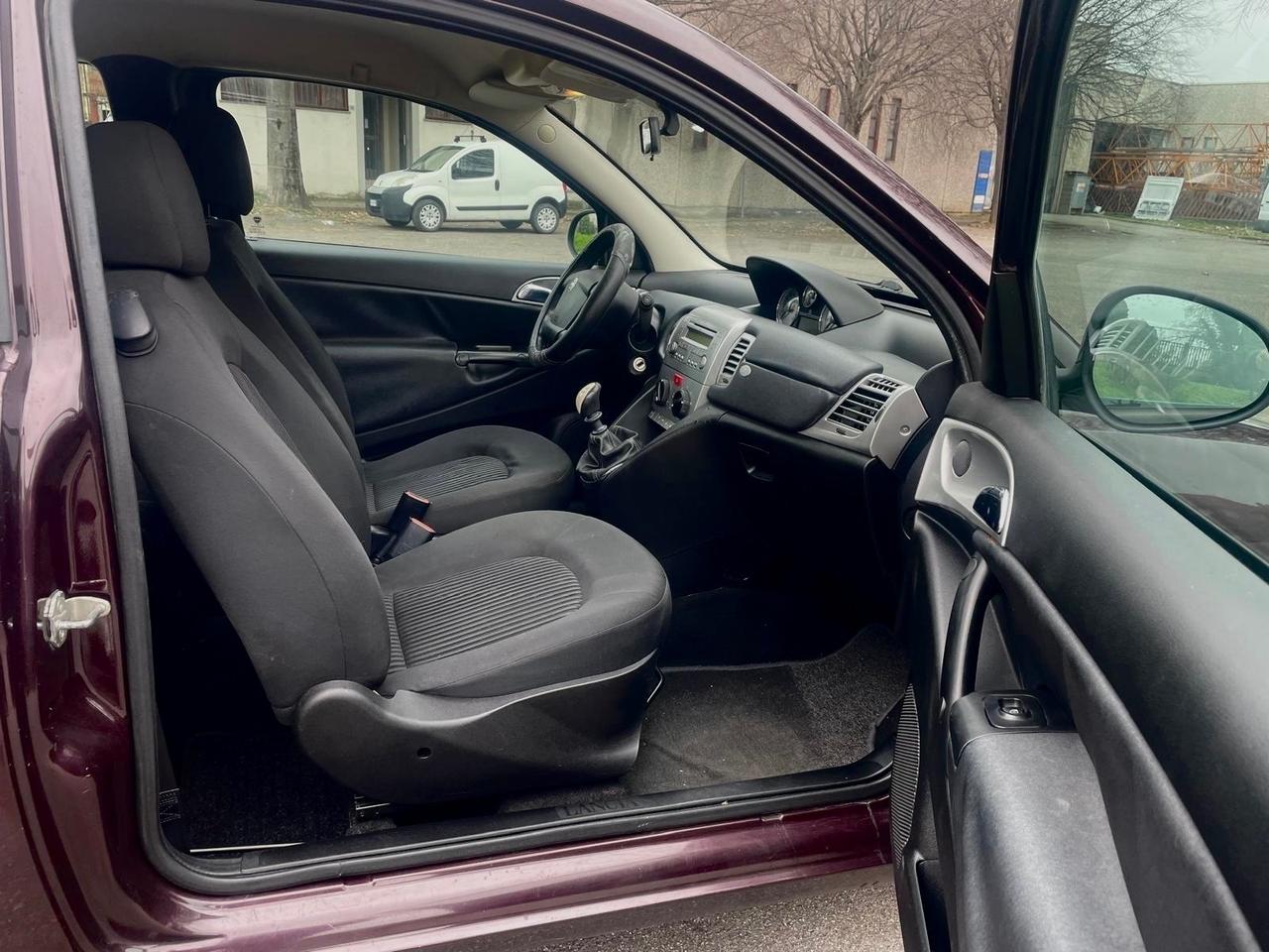 Lancia Ypsilon 1.4 Oro Ecochic GPL per Neopatentati