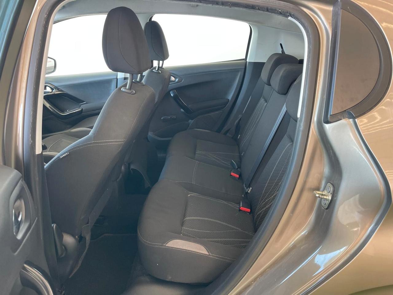 PEUGEOT 208 1.2 BENZINA 82CV
