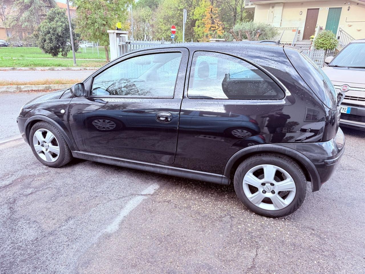 Opel Corsa 1.3 16V CDTI cat 3 porte Sport