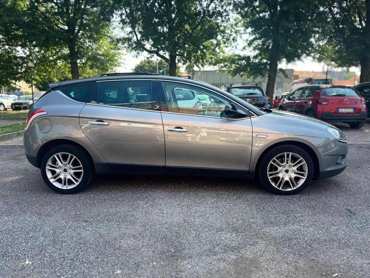 Lancia Delta 2.0 mjt Platino 165cv dpf