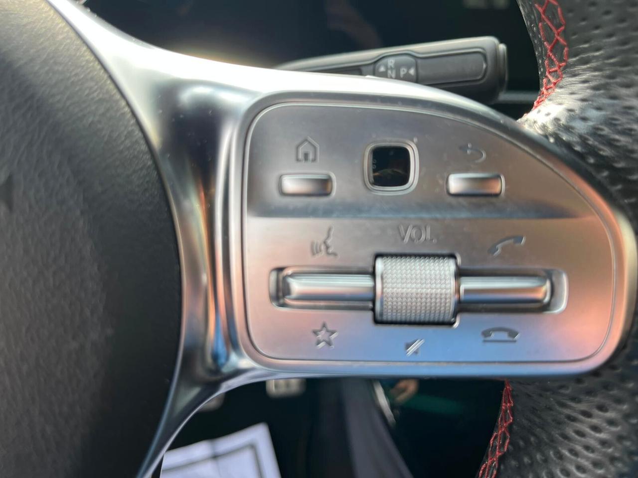 Mercedes-benz A 200 d Automatic Premium AMG INTERNO/ESTERNO