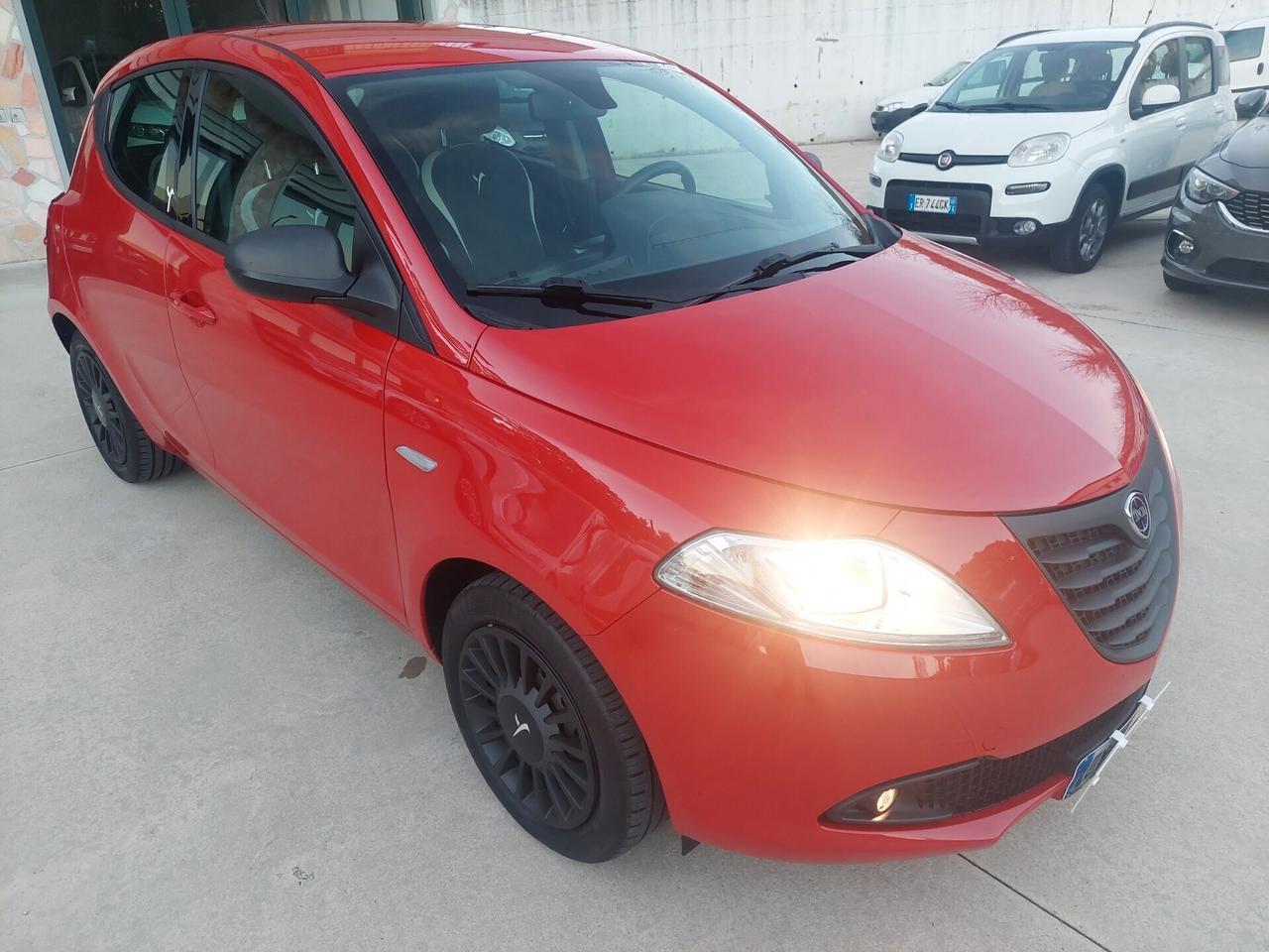 Lancia Ypsilon 1.3 MJT 16V 95 CV 5 porte S&amp;amp;amp;S Elefantino