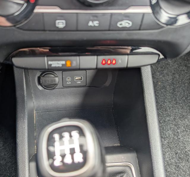 HYUNDAI i20 i20 5p 1.2 Classic 75cv TAGLIANDATA