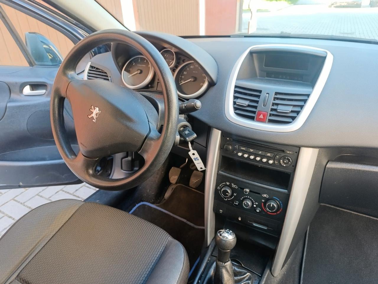 Peugeot 207 GPL OK NEOPATENTATI