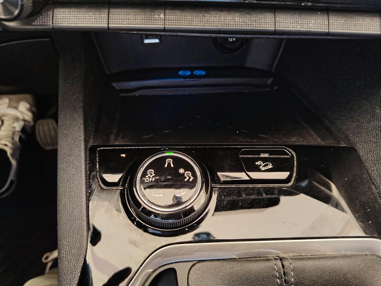 Peugeot 3008 blueHDi 130 allure pack restyling