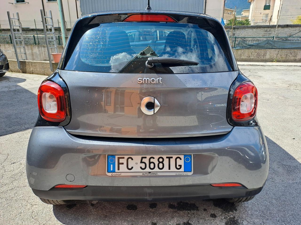 SMART FORFOUR 1.0 BENZINA *OK NEOPATENTATI* E6