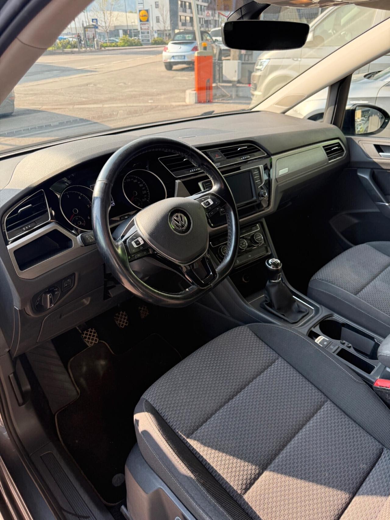 VOLKSWAGEN TOURAN 1.6 TDI 115 CV SCR Executive BlueMotion Technology