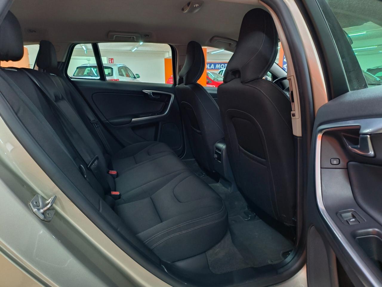 Volvo V60 D2 1.6 Diesel da 115 CV Kinetic - 2015