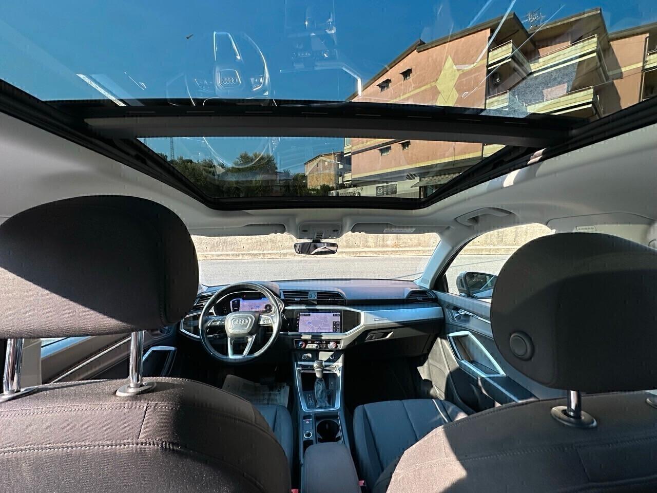 Audi Q3 35 2.0 Tdi 150CV S-tronic *Tetto Panoramico*