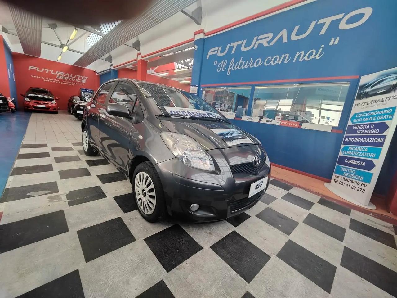 Toyota Yaris 1.0 5 porte Sol