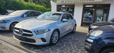 MERCEDES-BENZ A 180 d Automatic Business