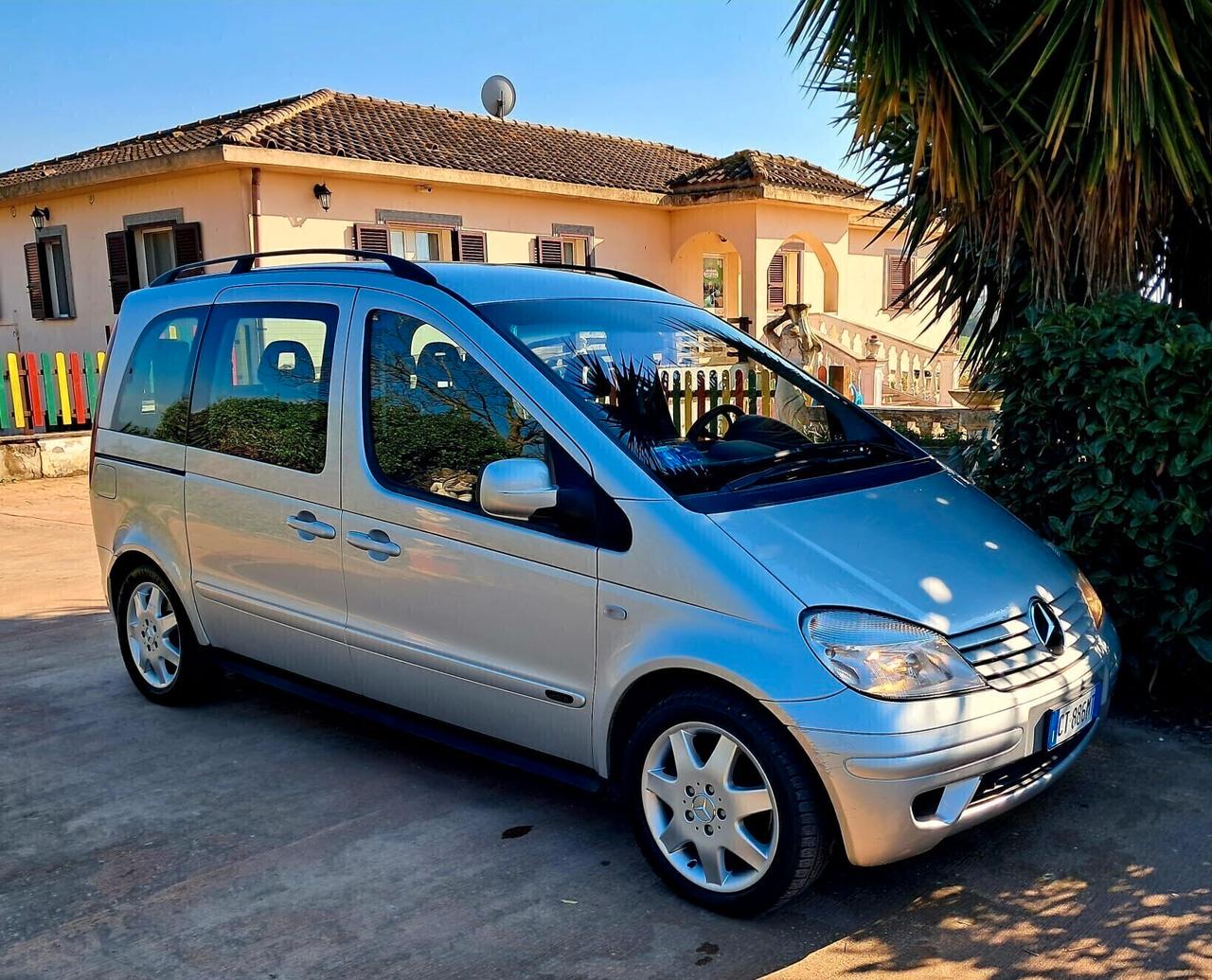 Mercedes Vaneo 1.7 CDI TAGLIANDI MERCEDES AUSILI GUIDA DISABILI PEDANA