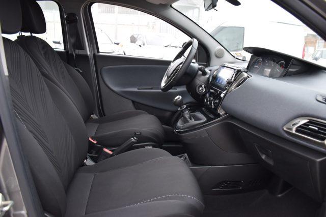 LANCIA Ypsilon 1.0 FireFly 5 porte S&S Hybrid Ecochic Gold